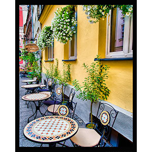 Outdoor Cafe